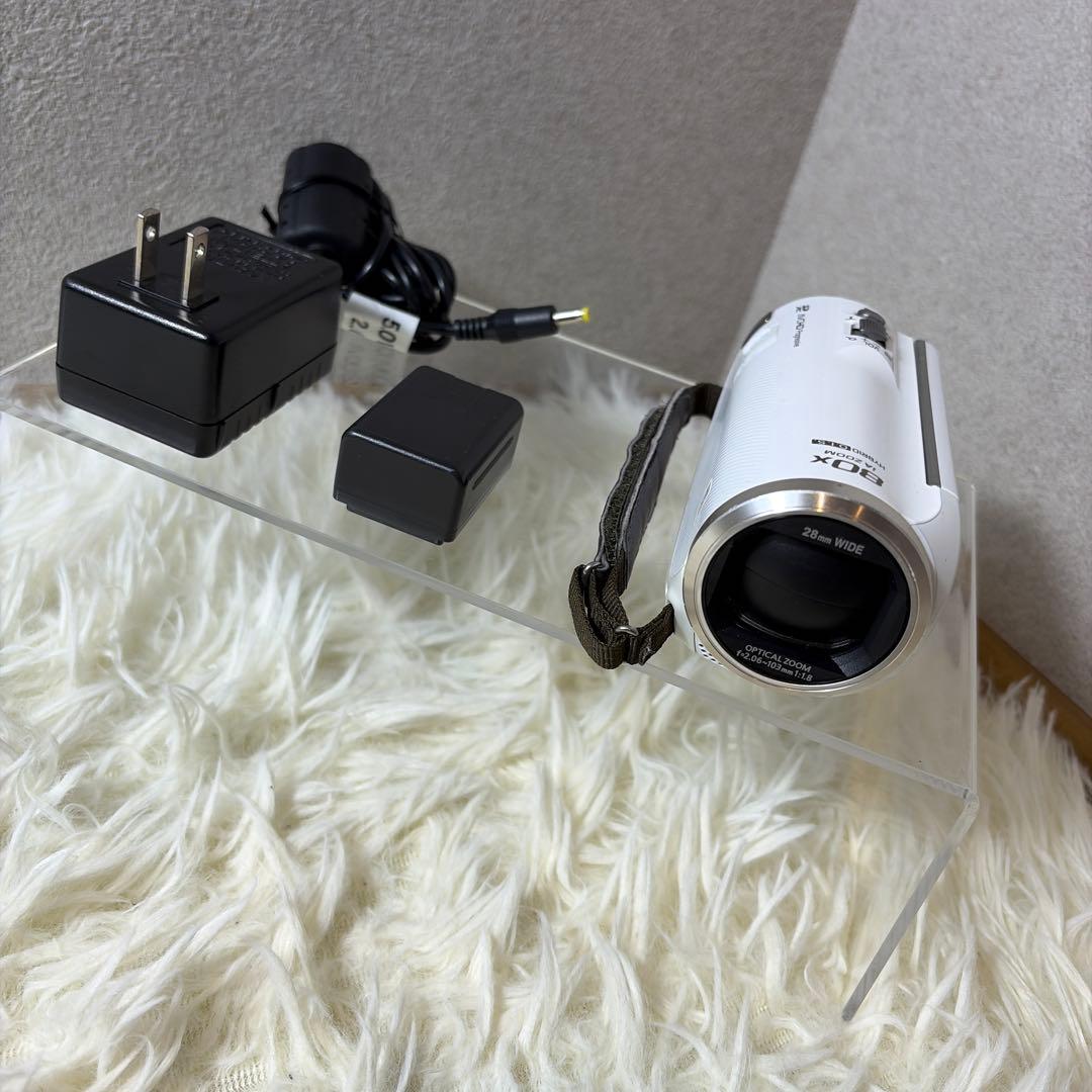 【美品】　Panasonic パナソニック　ビデオカメラ　HC-V520M