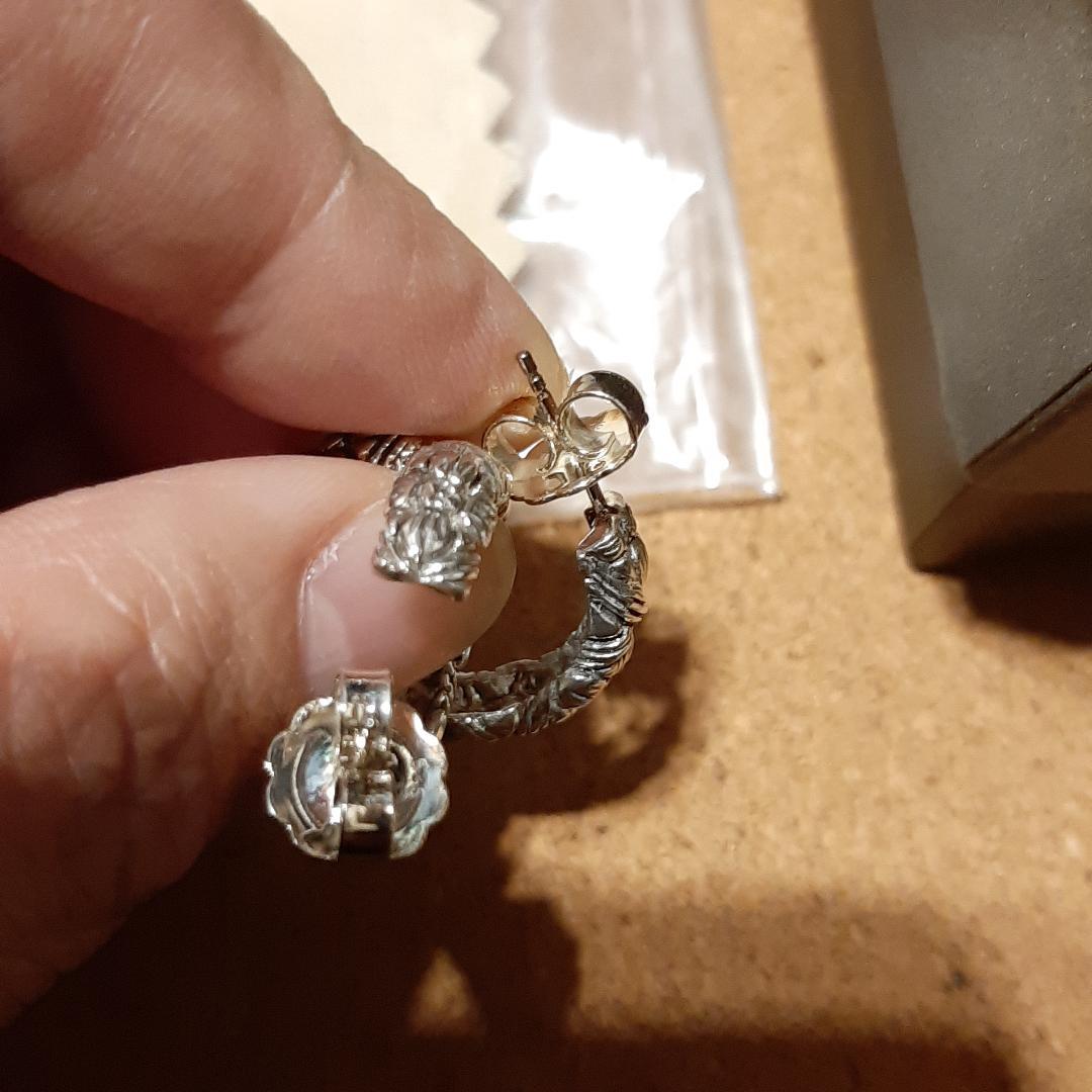 匿名配送変可！即発新品STEPHENDWECKシルバーフラワーピアス