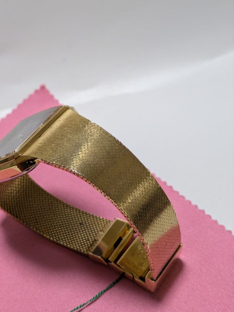 RICOH ブラック＆ ゴールド アンティーククォーツ腕時計