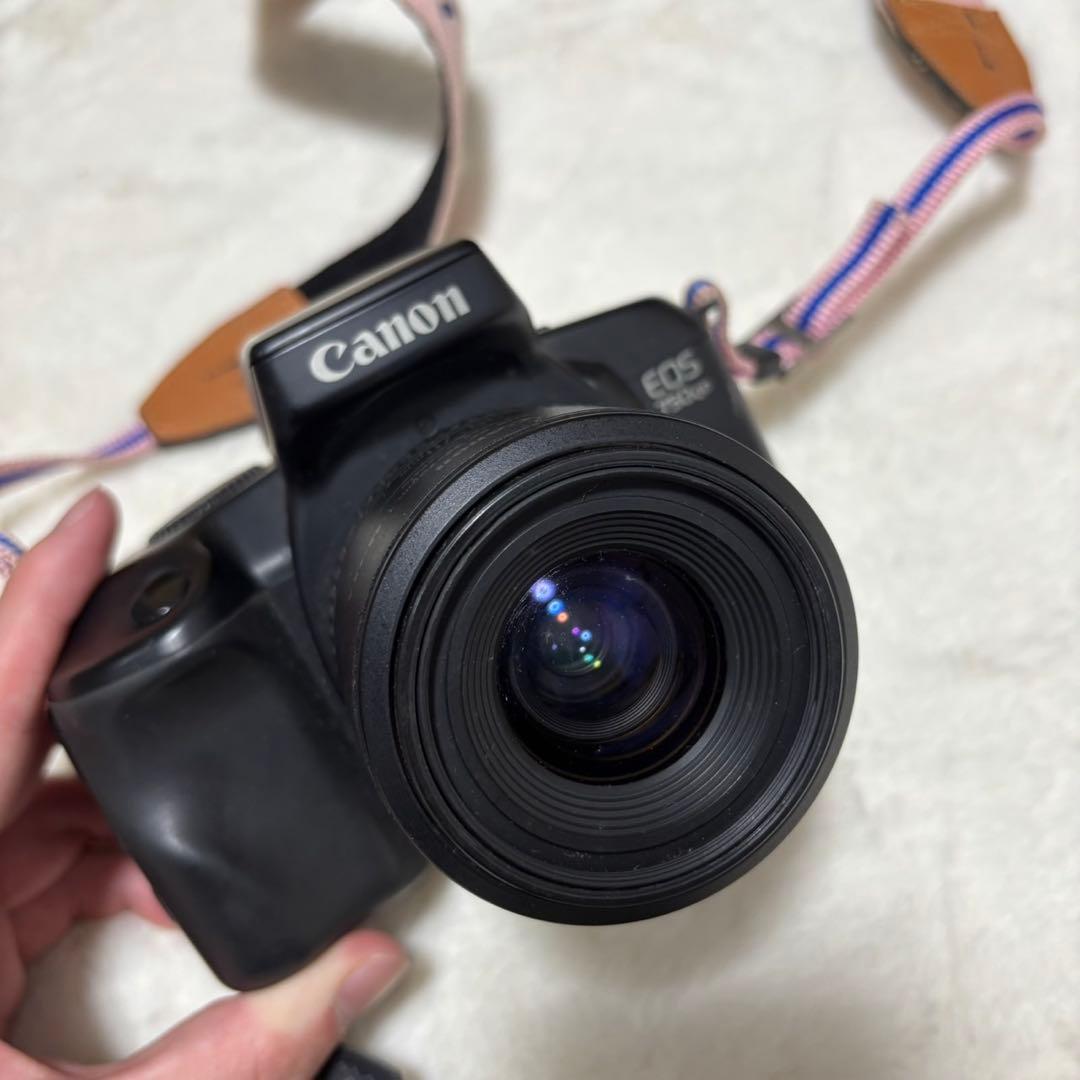 アルミケース付き　カメラ