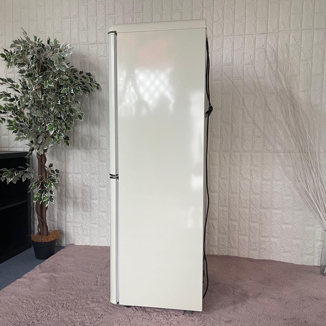 都内23区配送無料✨株式会社オーヤマ 冷蔵庫　レトロ　　2022年製