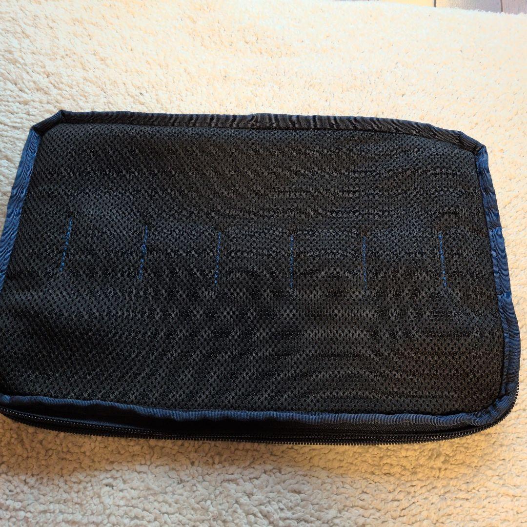 ブリーフィング　クラッチバッグ　タブレットケース