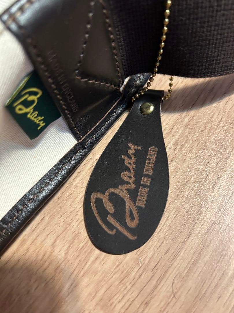 U*1様 最終値下げ！Bradyブレディ　ショルダーバッグ/エクリュ