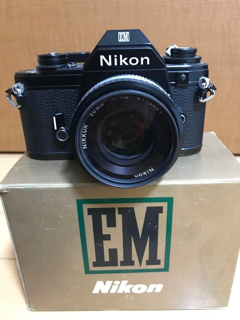 ニコンEM コニカc35 ペンタックスmv1 フィルムカメラ３台Mまとめ