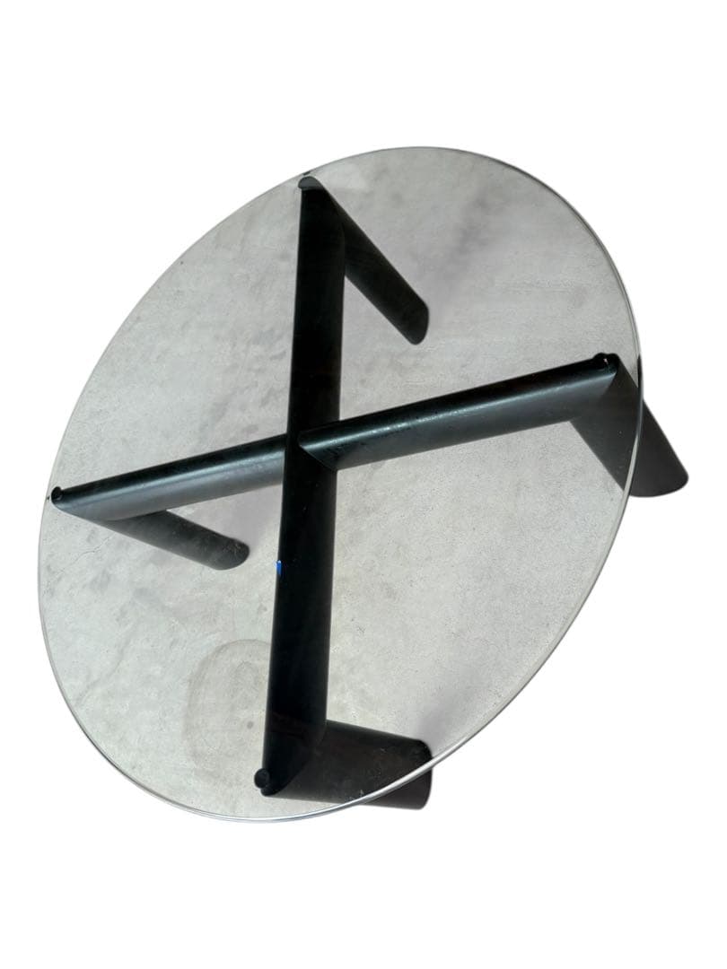 コルビジェ　リプロダクト　ガラス天板　ダイニングテーブル　二人暮らし