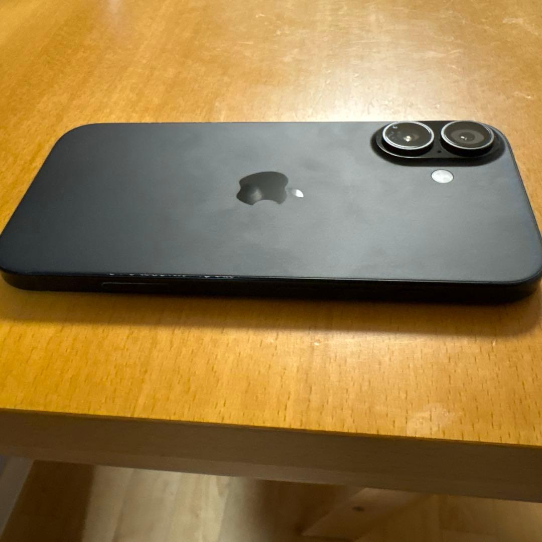 iPhone16 256GB ブラック 本体 充電ケーブル付き