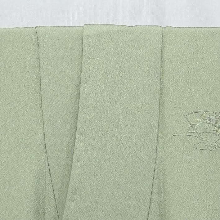 ゆりのはな　付下げ　汕頭刺繍　扇子柄　ちりめん　トール　薄山葵色　正絹　H609