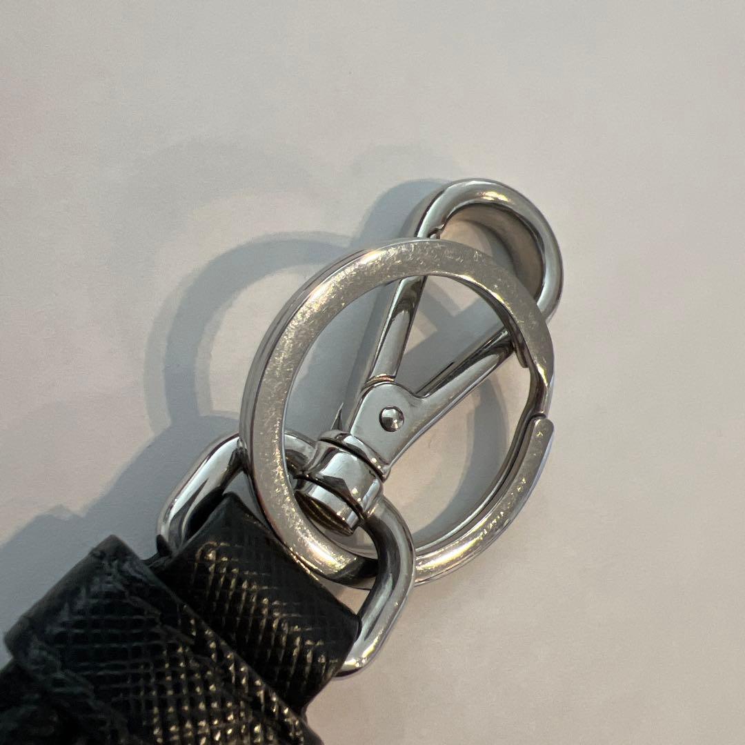 プラダ キーホルダー PRADA SAFFIANO サフィアーノ キーホルダー