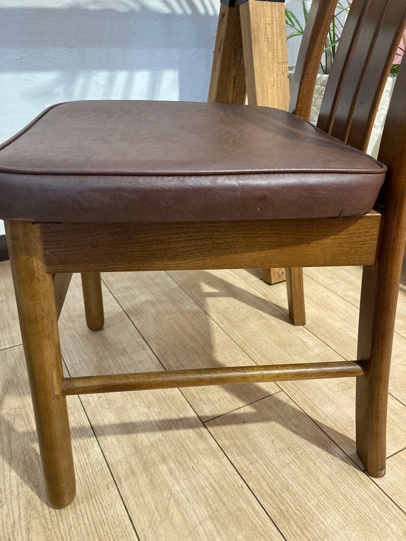 カリモク家具　ダイニングチェア　２脚セット