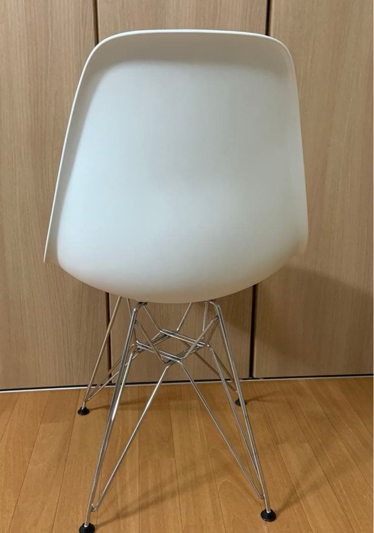 イームズシェルチェア　ハーマンミラー社