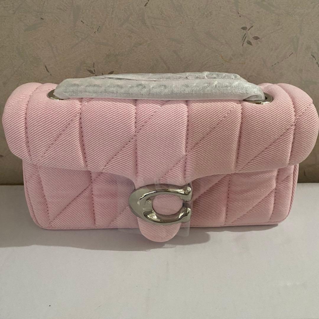 新品 COACH タビー ショルダー バッグ 20・キルティング　CBG33