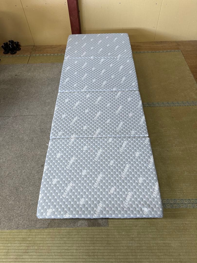 美品　EMOOR MEHOL COMPACT 折りたたみベッド マットレス