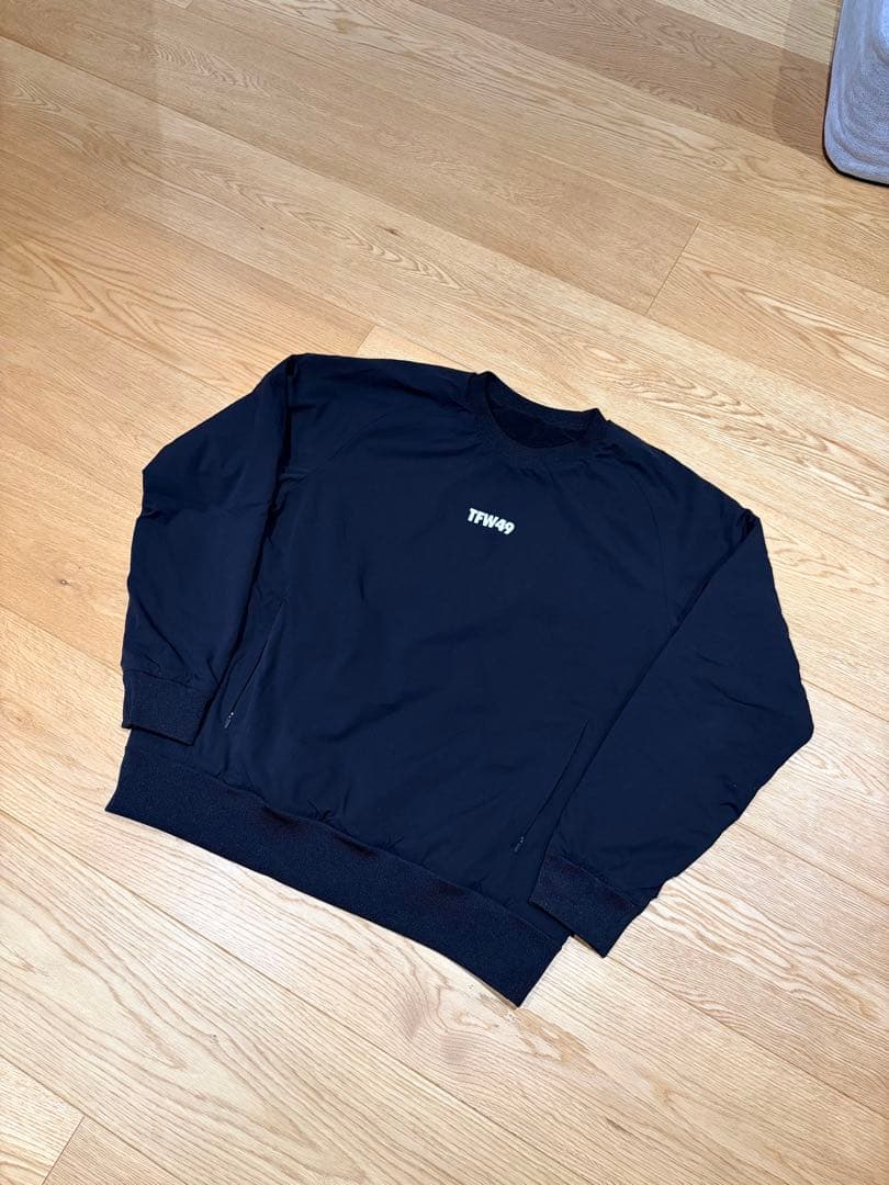TFW49 ロゴ入り フリース　プルオーバー