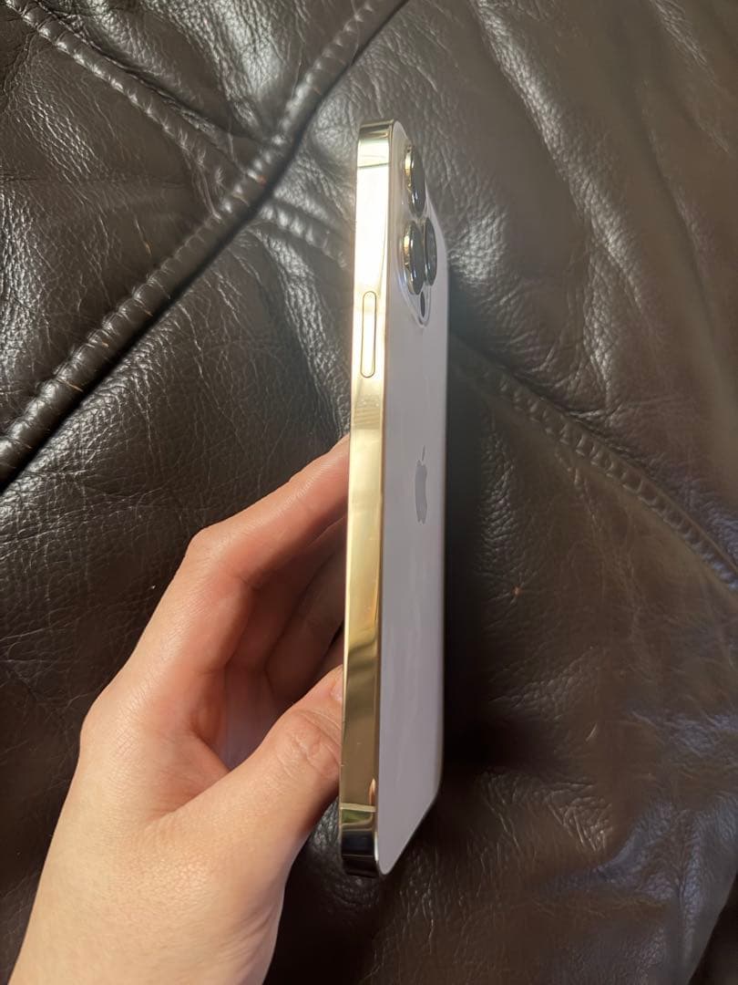 Apple iPhone 13 Promaxゴールド 本体