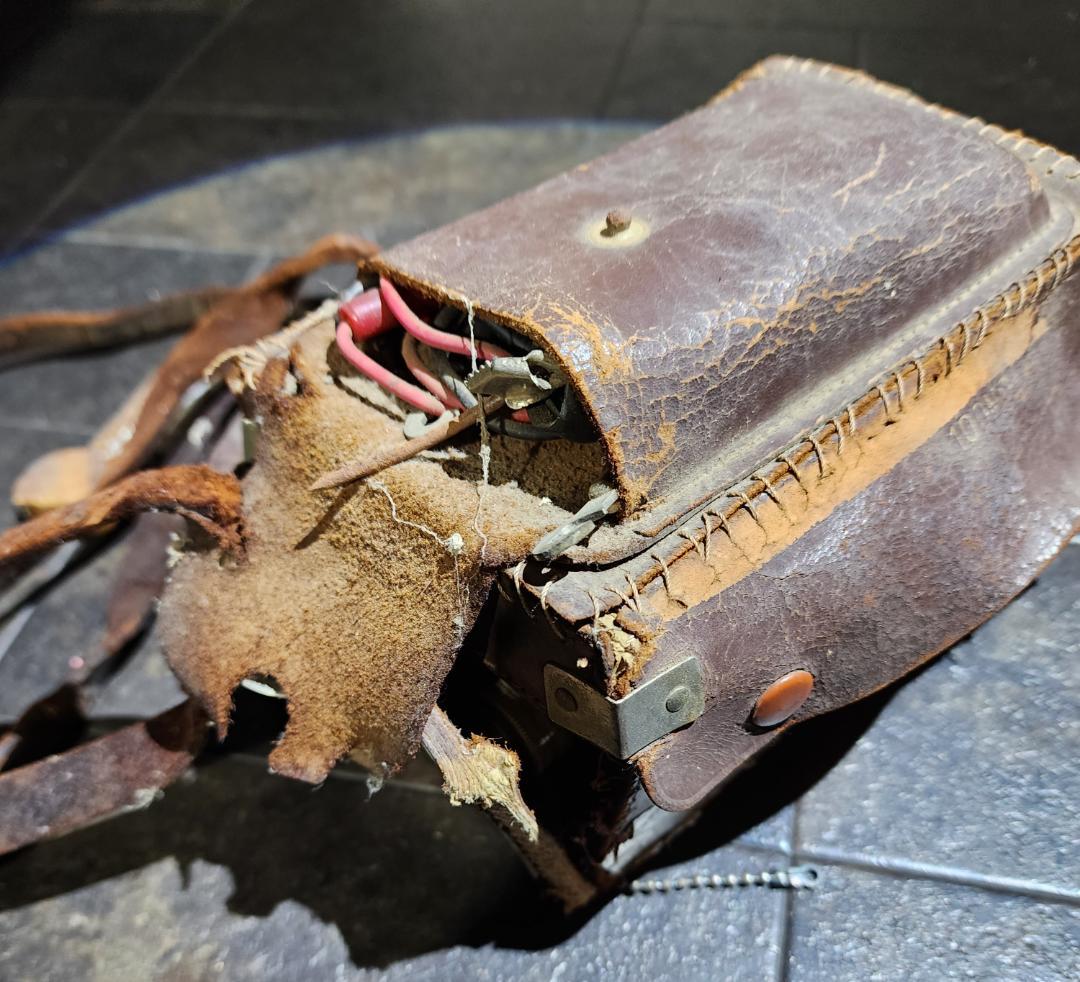 昭和レトロ ナショナル 絶縁抵抗チェッカー100メガオーム完動品 希少