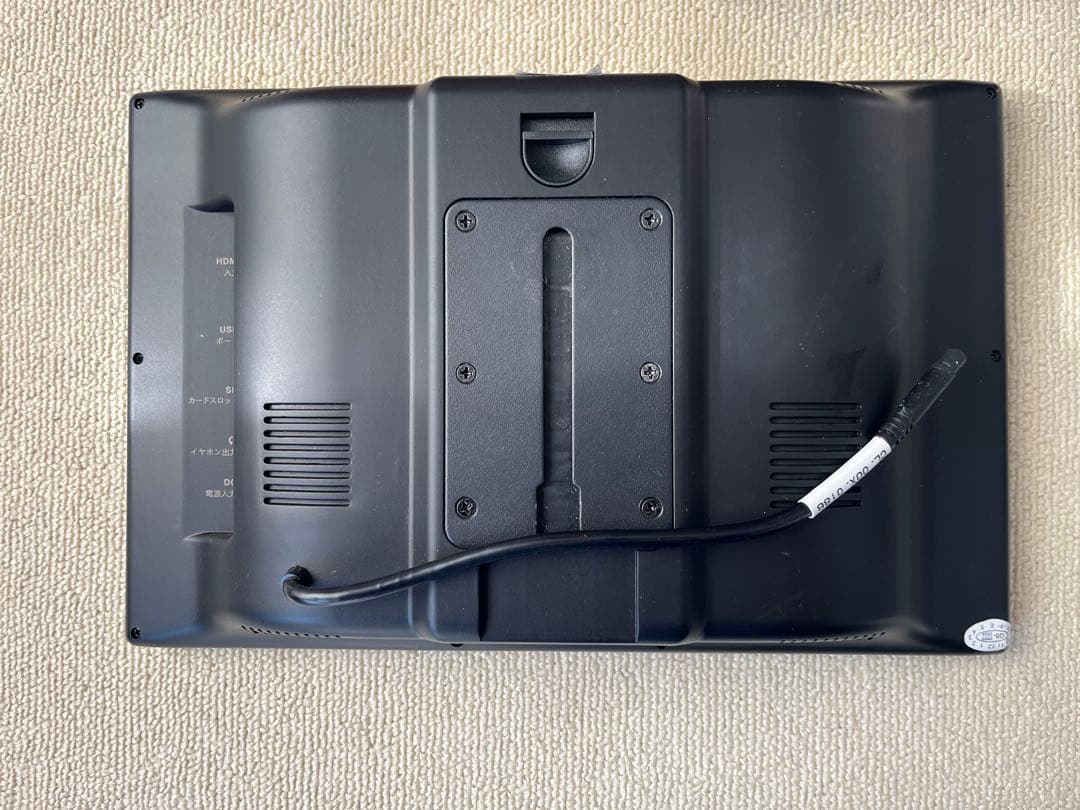 大画面11.6リアモニター　センターヘッドレスト