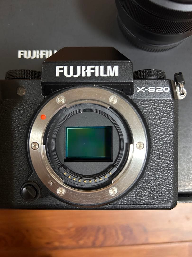 FUJIFILM X-S20 ミラーレスカメラ XC15-45mm