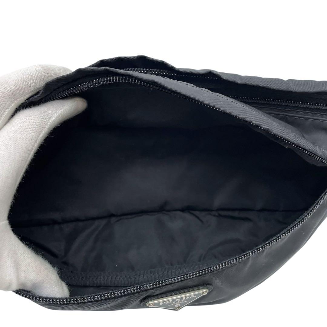 良品 プラダ ナイロン 三角プレートロゴ ウエスト ボディ バッグ ブラック.