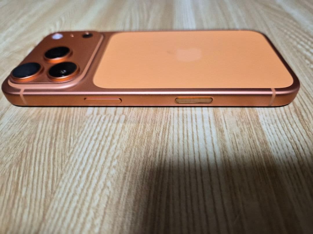 iPhone 17 Pro 256GB SIMフリー(ケース、フィルム付き)