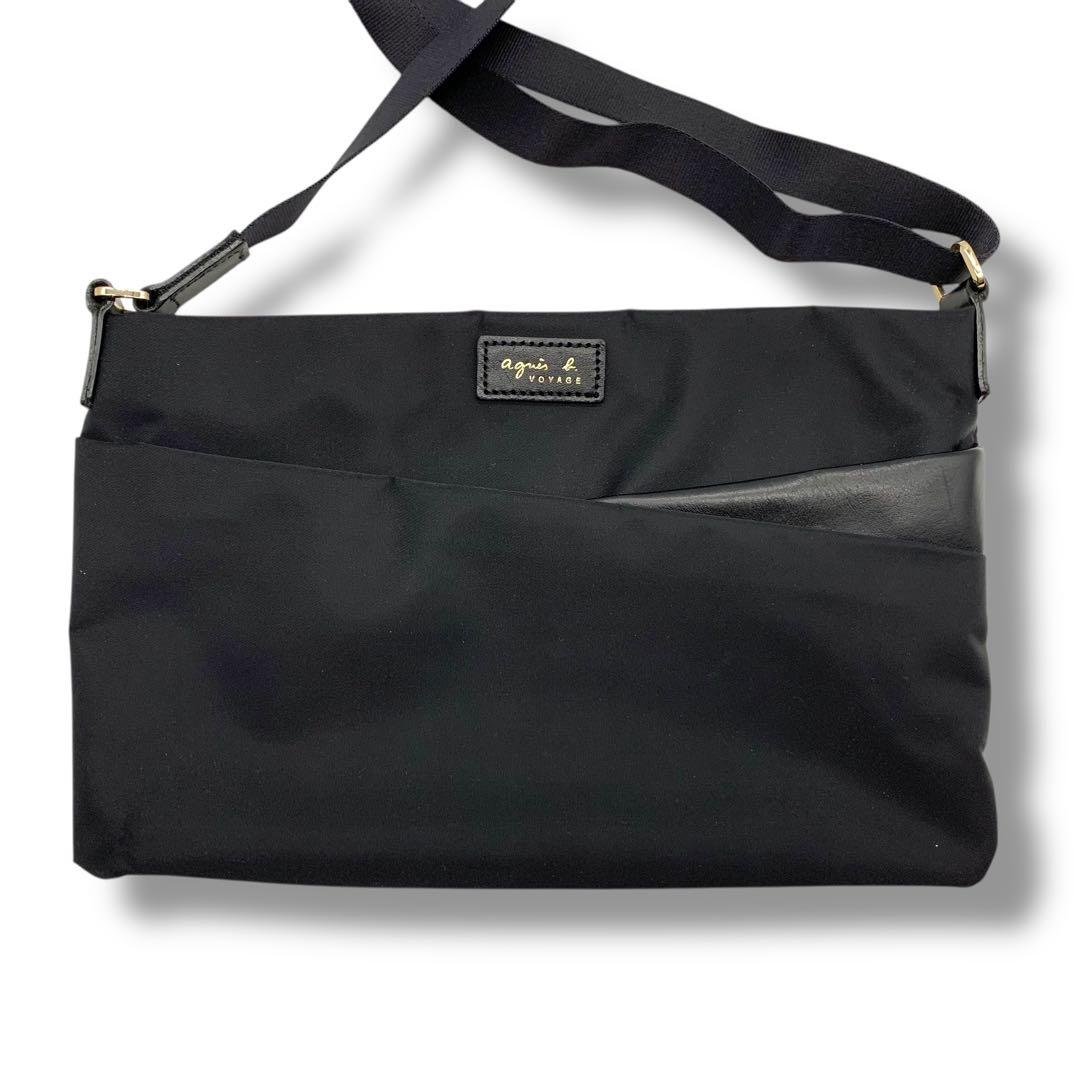 極美品　アニエスベー　ナイロンショルダーバッグ　サコッシュ　肩掛け