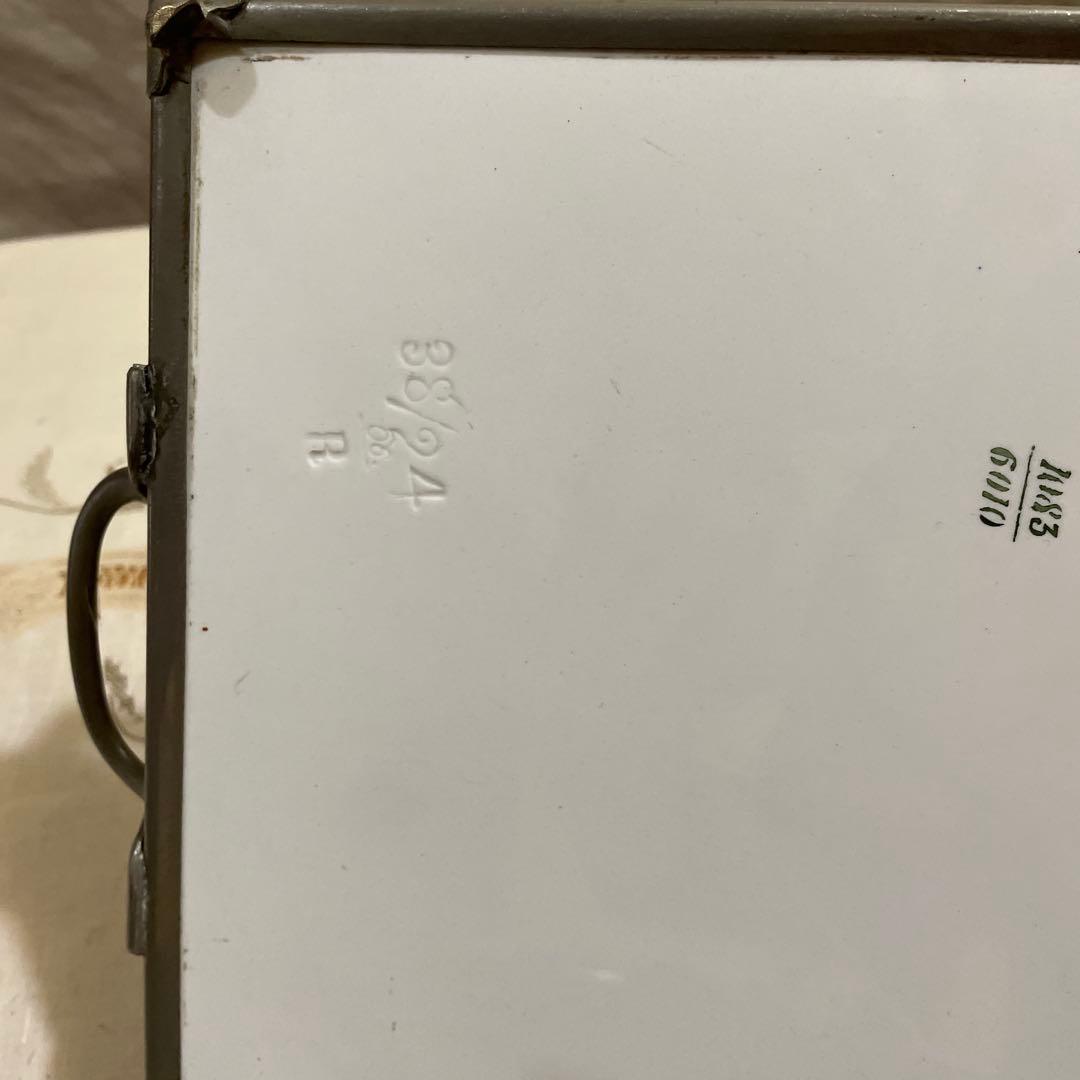 580トレーイギリス陶器のトレーさくらんぼ柄