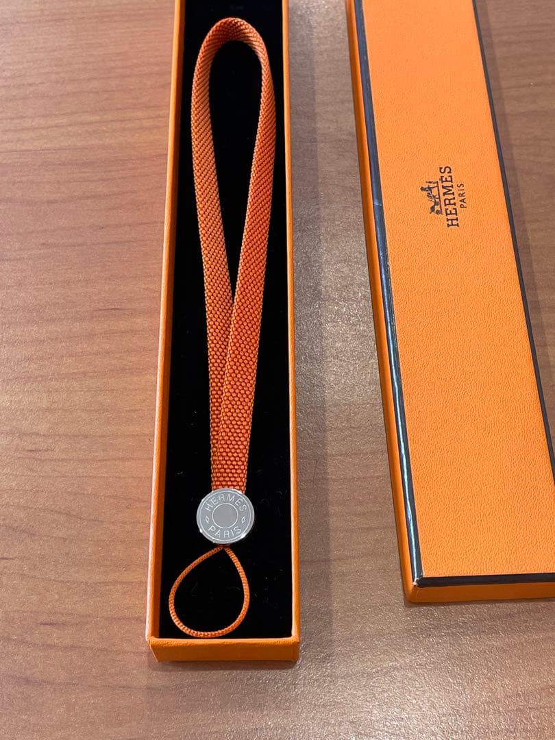 【新品未使用品】HERMES オレンジ ストラップ