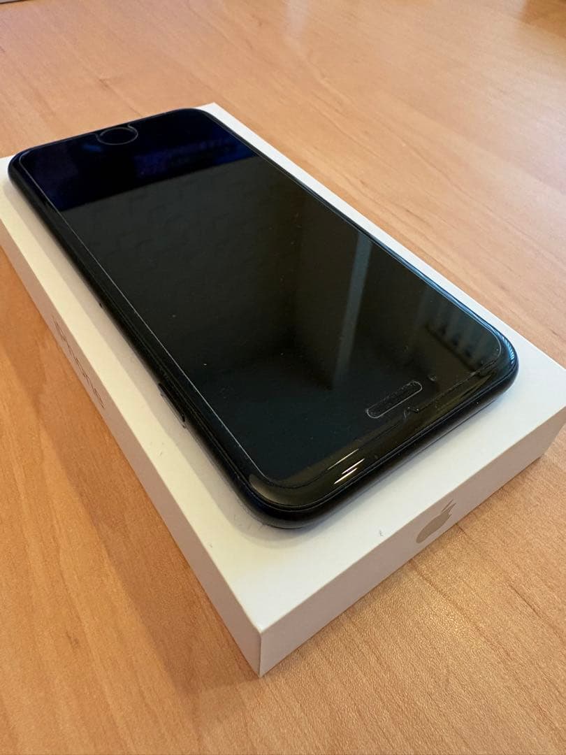 【美品】iPhone SE 第3世代 128GB 新品フィルム等付