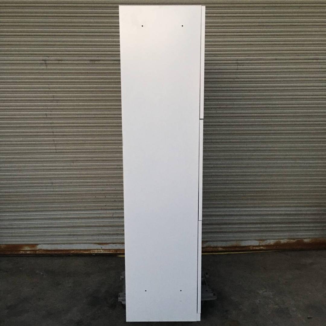 okamura 6人用ロッカー 全室鍵付き 充電コンセント付き オフィス家具