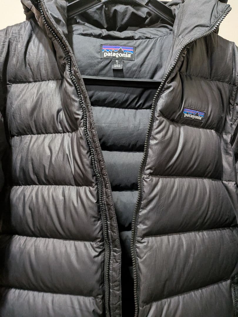 patagonia ブラック ダウンジャケット フード付き XL14