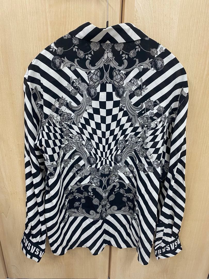 VERSUS　ヴェルサーチ　ゼブラ　長袖ブラウス　ホワイト×ブラック