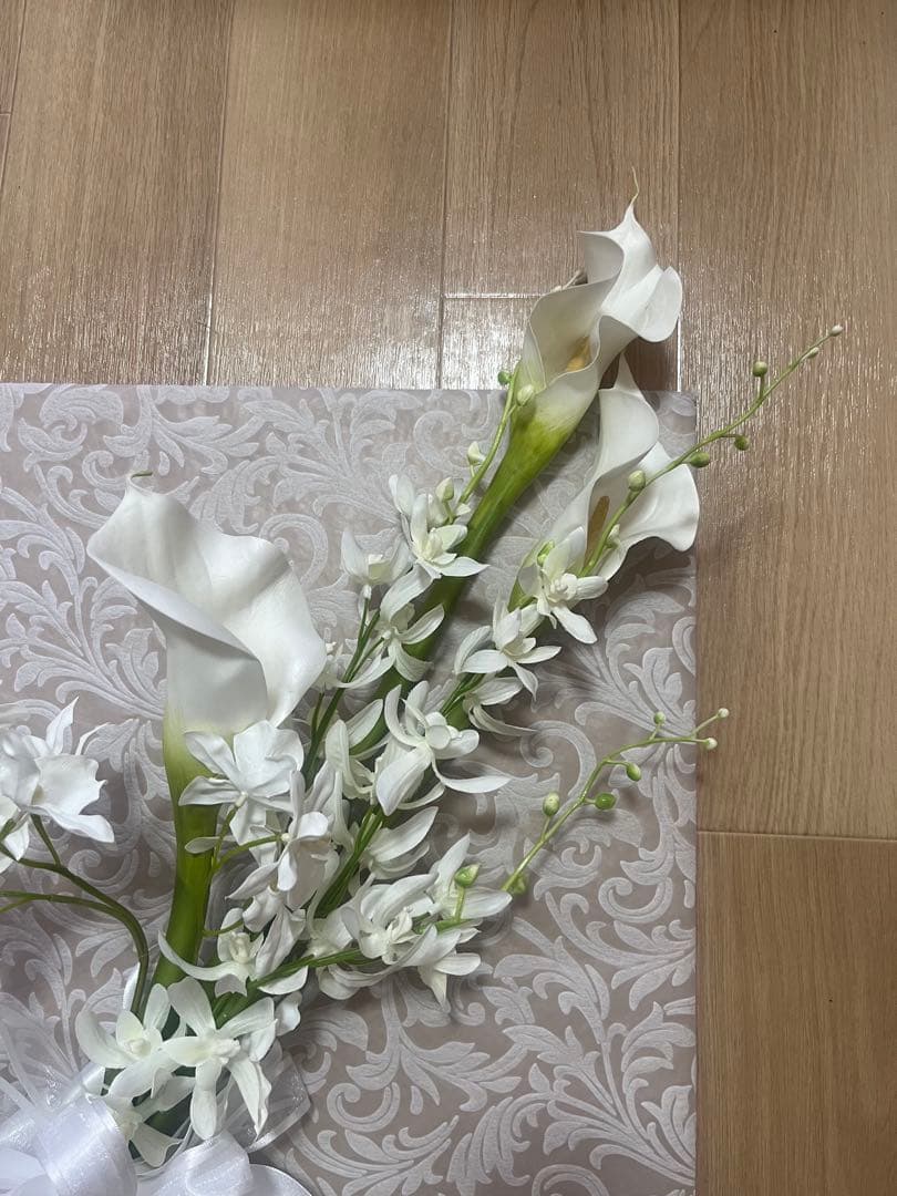 ウェディングブーケ　ブートニアセット アーティフィシャルフラワー　白