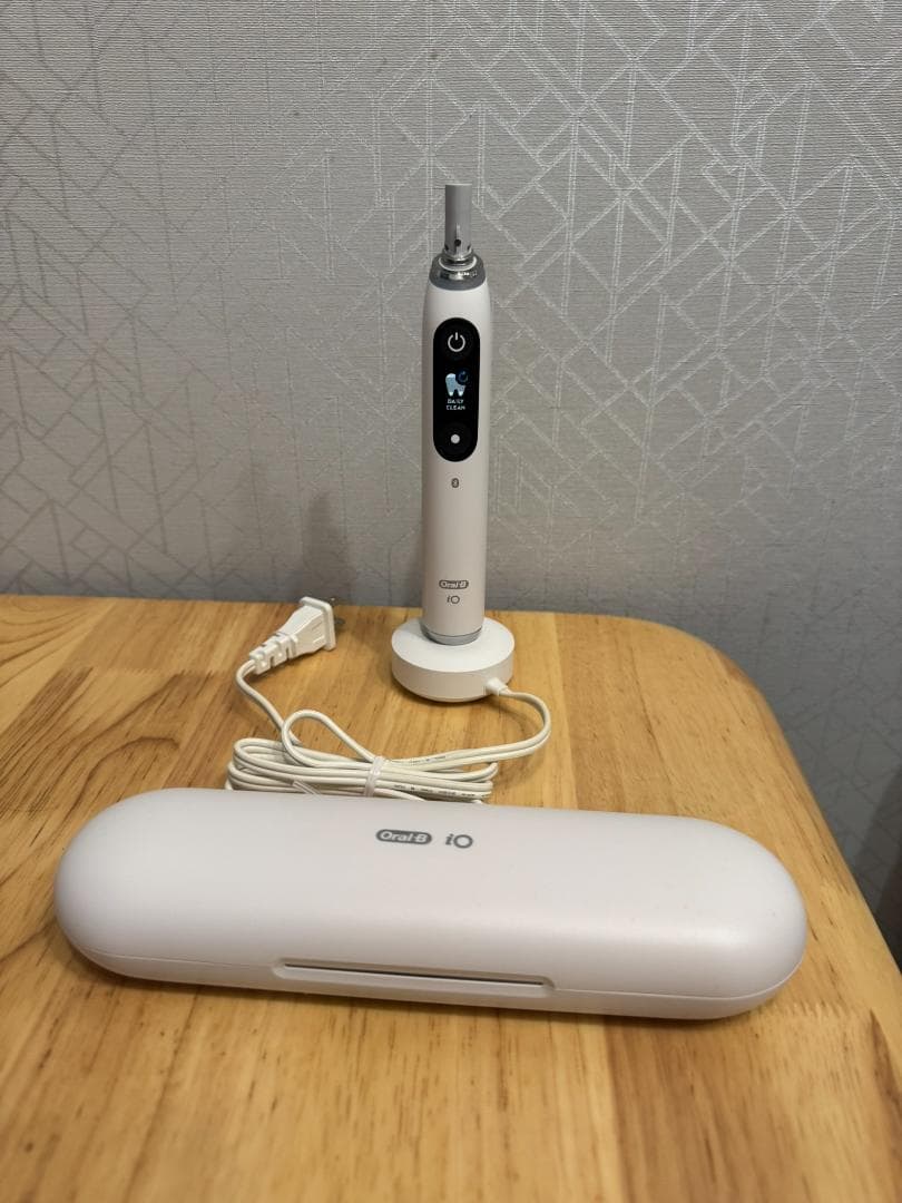 Oral-B 電動歯ブラシ iO9 ホワイト