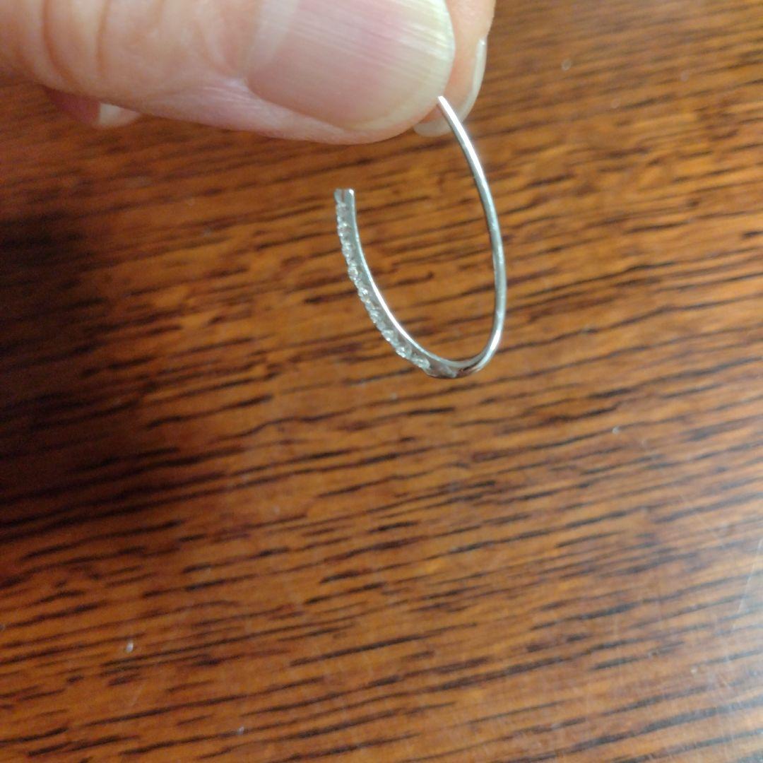 プラチナ９５０ ダイヤモンド ラインデザイン “天使のピアス”