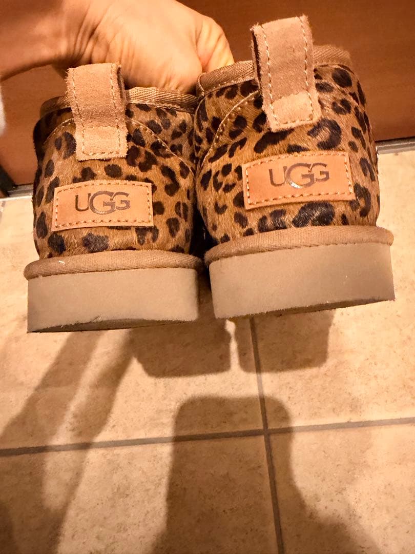 UGG ヒョウ柄　ファー　ショート　ムートンブーツ　レオパード　25㎝