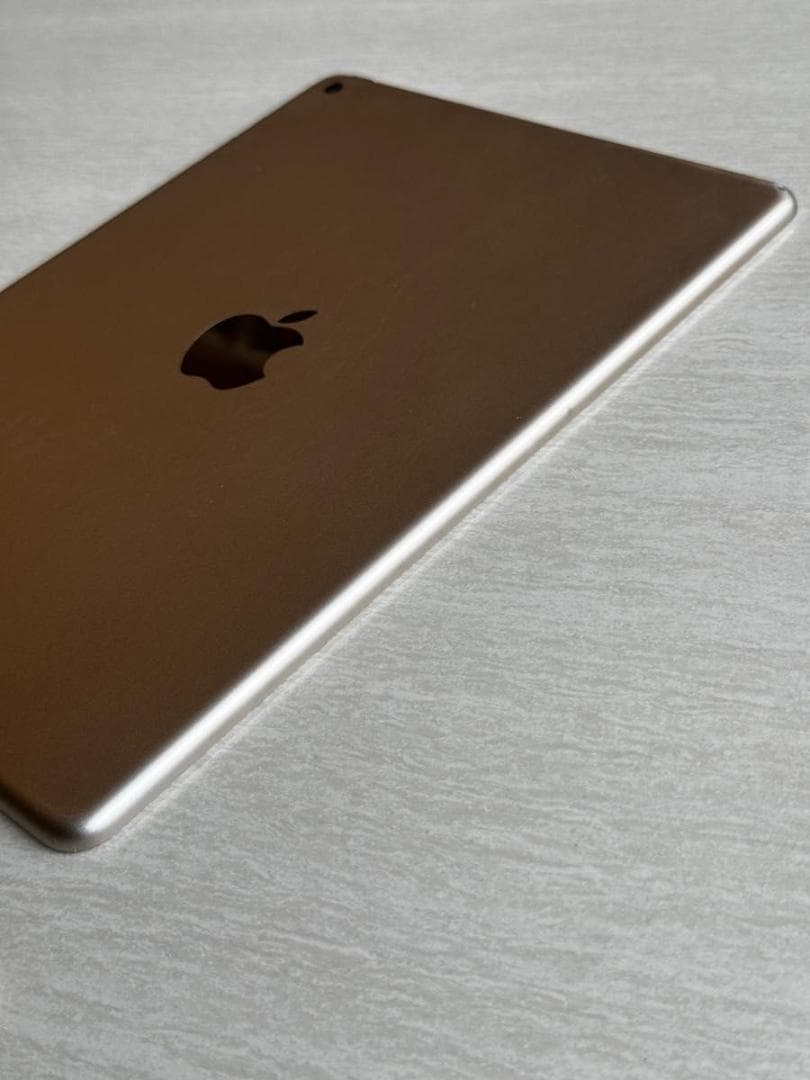 【美品】iPad Air 2 Wi-Fiモデル 64GB ゴールド