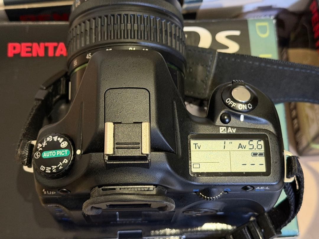 PENTAX *ist DS レンズキット SMC 18-55mm SDカード付