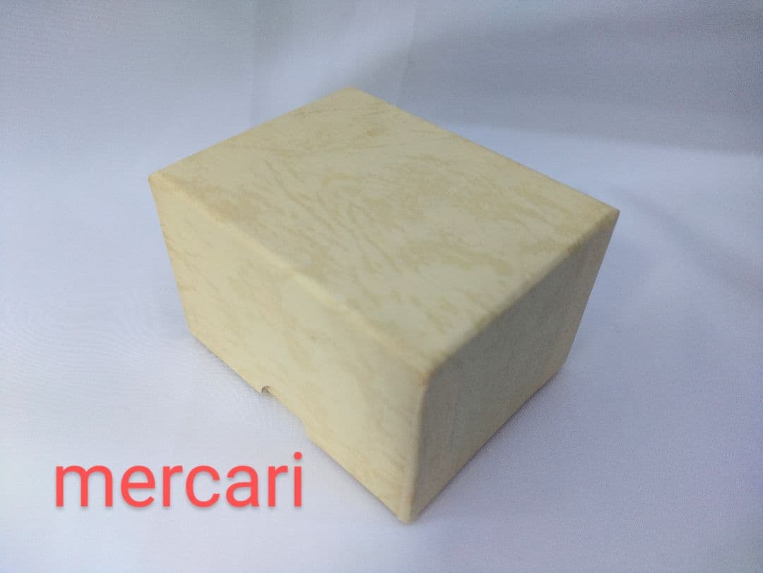 裸婦 根付 ① 紙箱付き