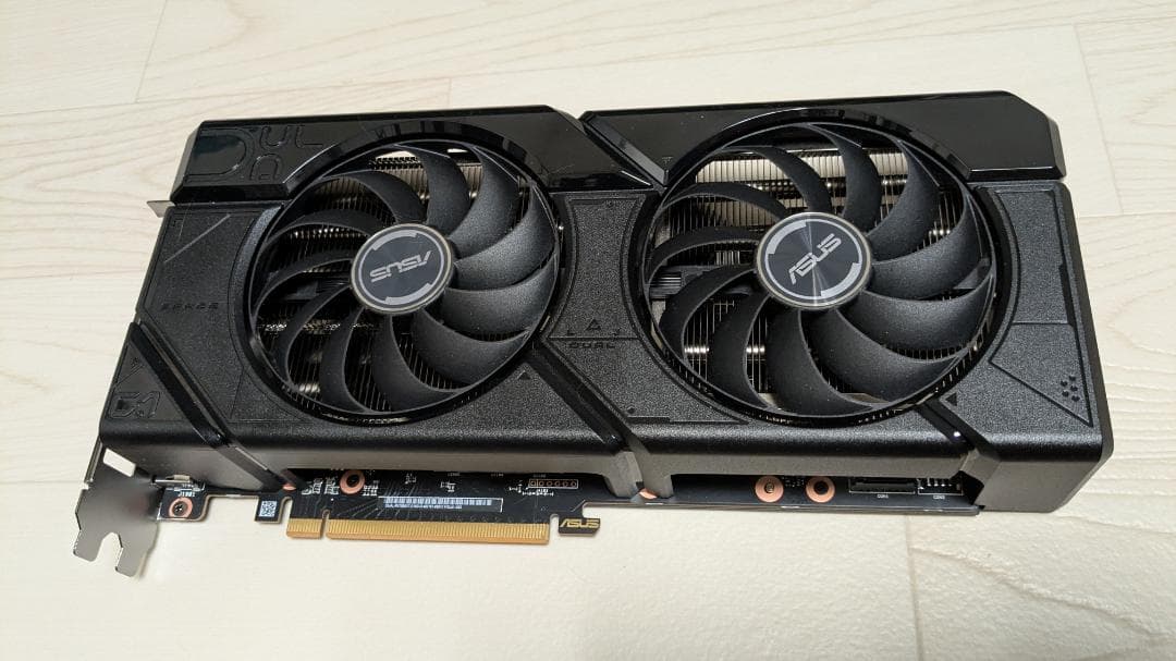 グラフィックボード・グラボ・ビデオカード ASUS Dual Radeon RX 7800 XT
