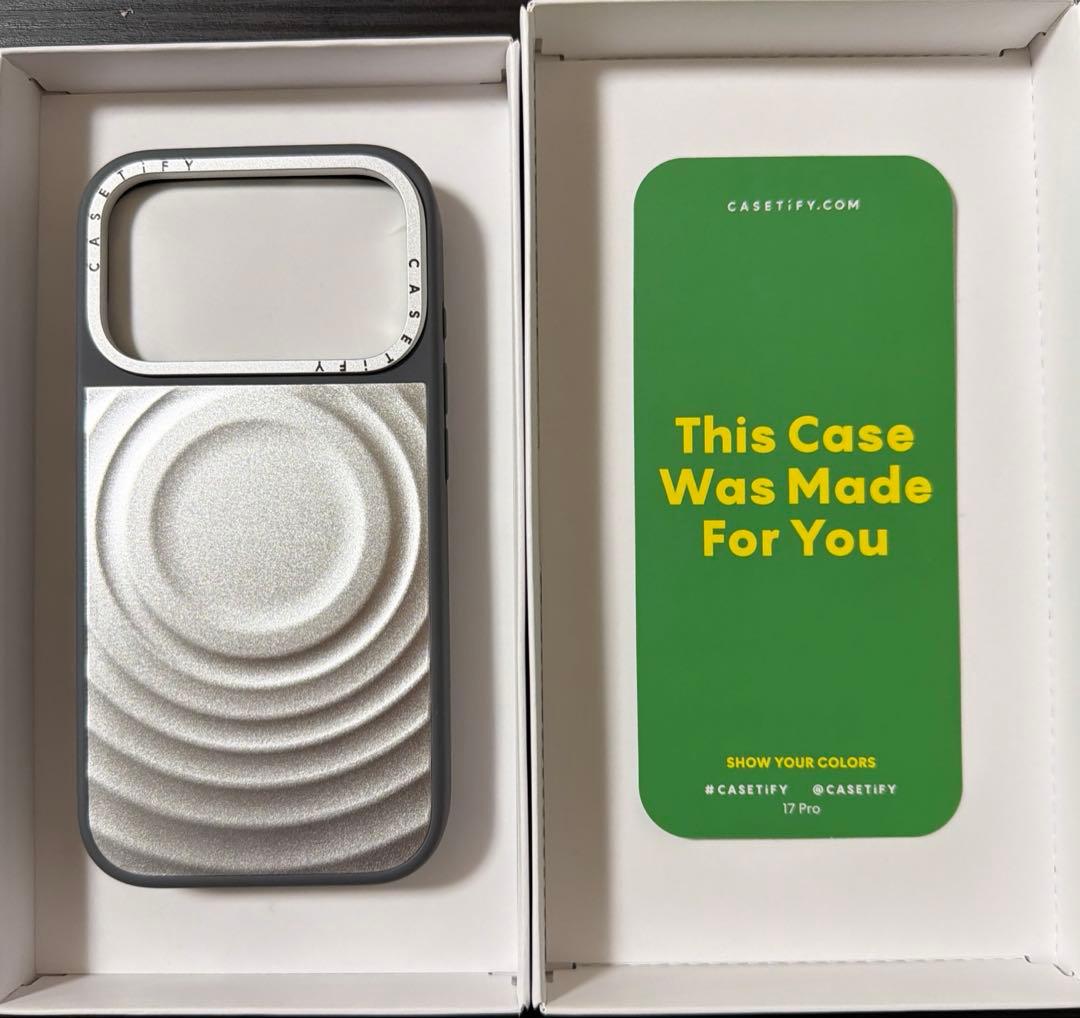【美品】CASETiFY メタルウェーブケース iPhone 17 Pro