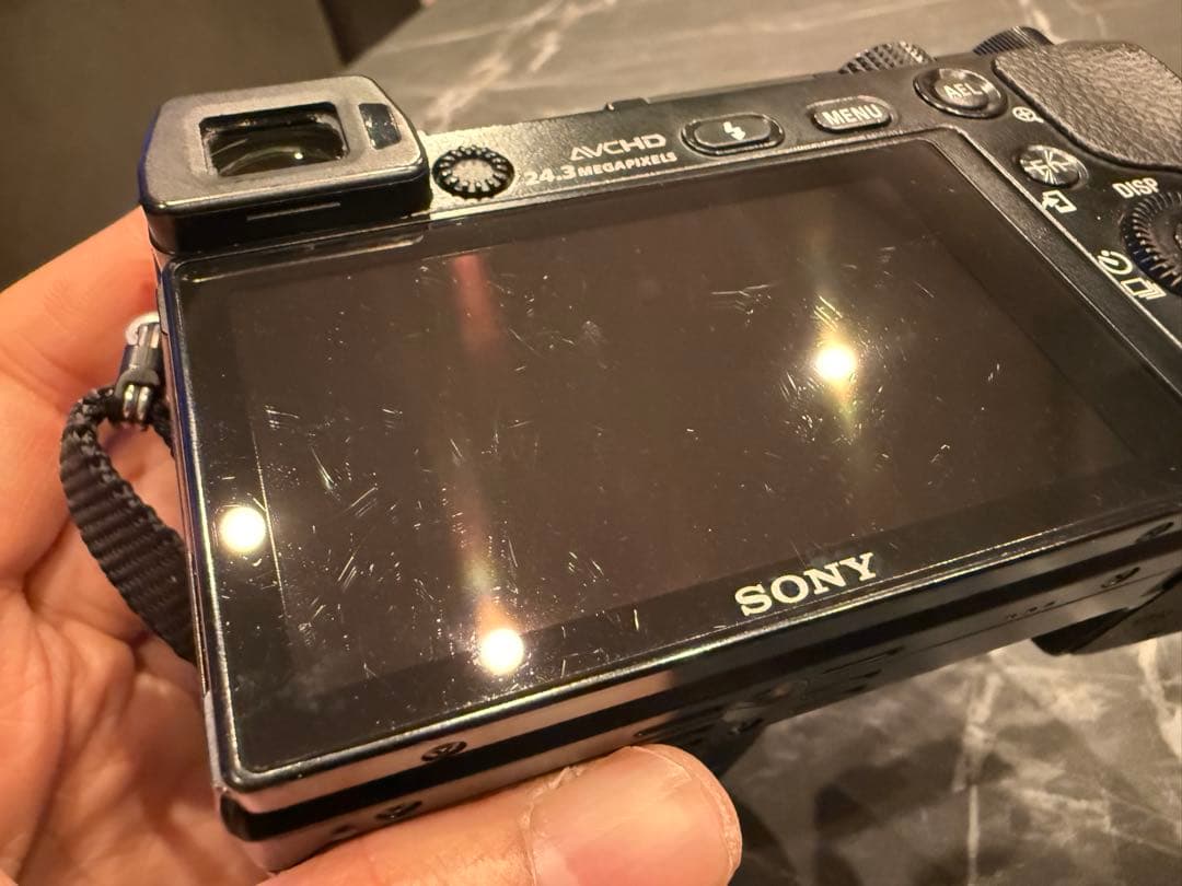 SONY α6000 ミラーレス一眼 E 16-50mm