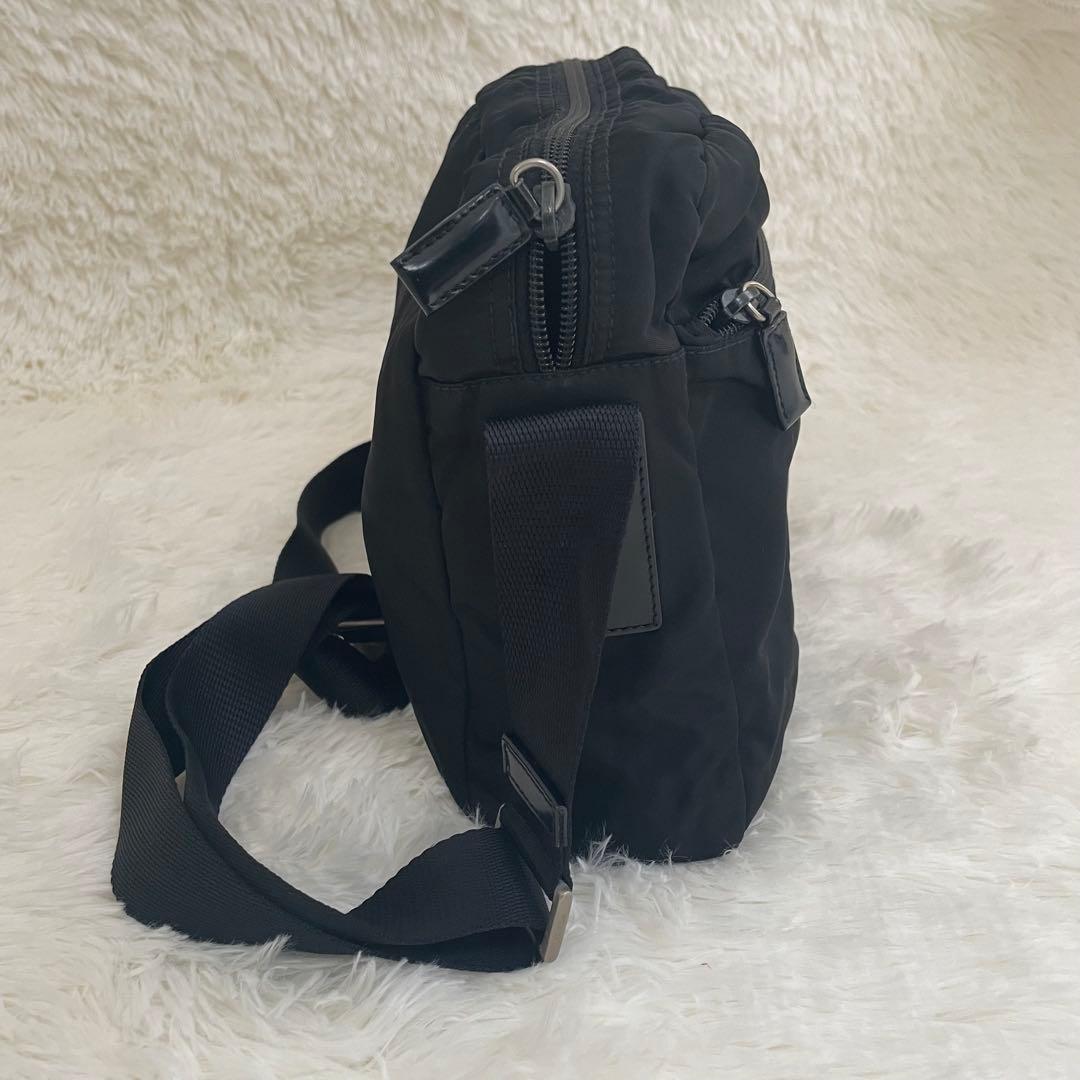 PRADA カメラバッグ テスートナイロン レザー ショルダーバッグ ブラック