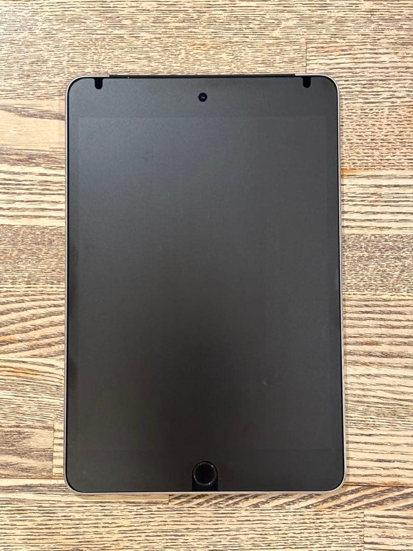 iPad mini 4 32GB ワイヤレスキーボードケース等おまけ付き