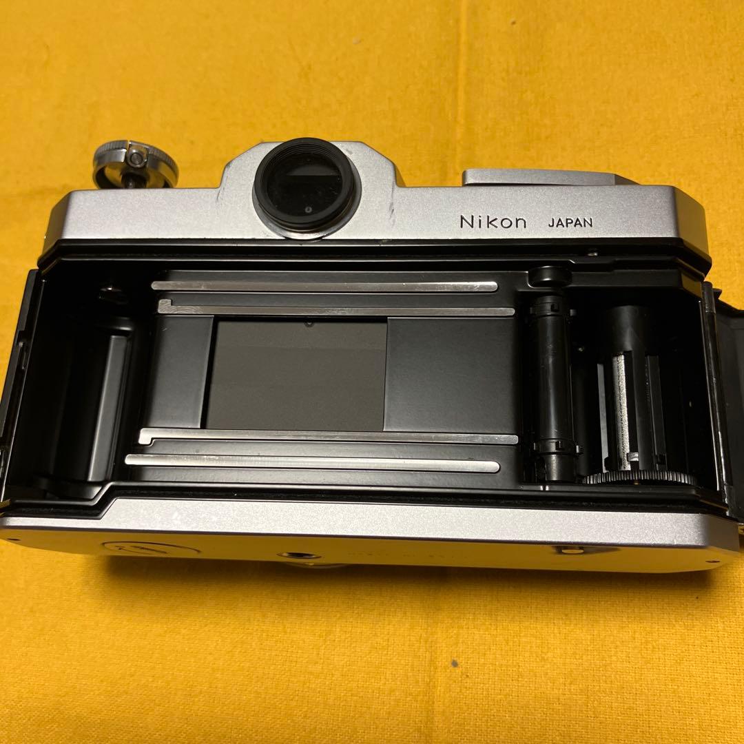 Nikon Nikomat フィルム一眼レフカメラ