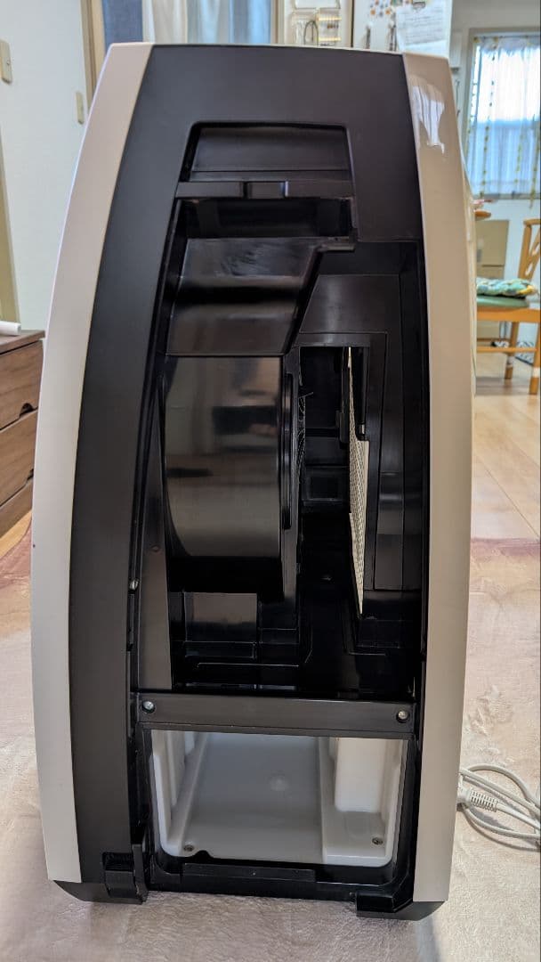 29〜32畳　SHARP 除加湿空気清浄機　2019年式 KC-HD70-W