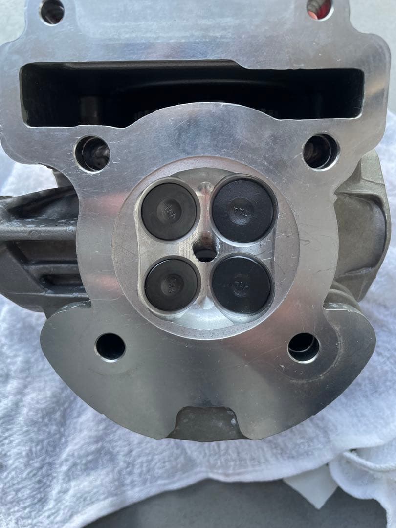 シグナスx シリンダーヘッド