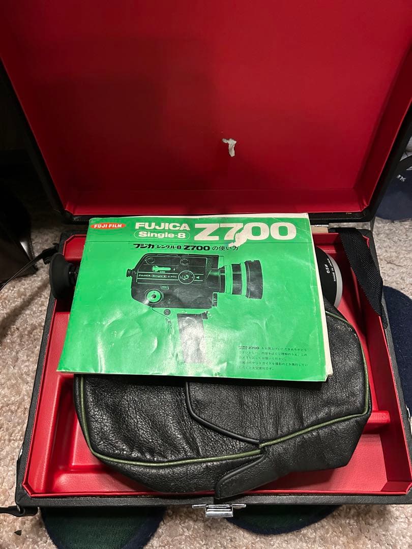 FUJICA Z700 シングル8カメラ 本体と付属品