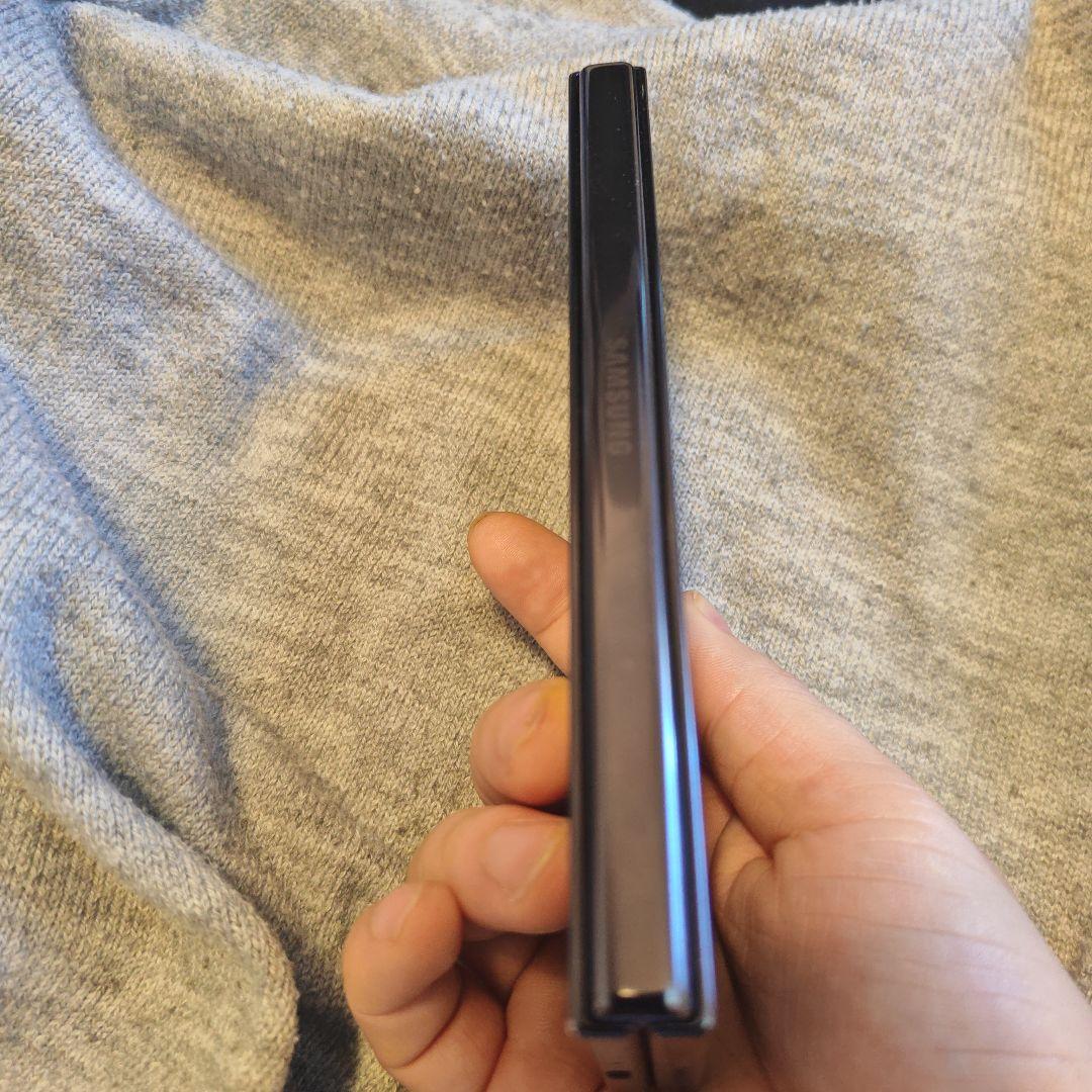 美品Samsung Galaxy Z Fold ５1TB 本体