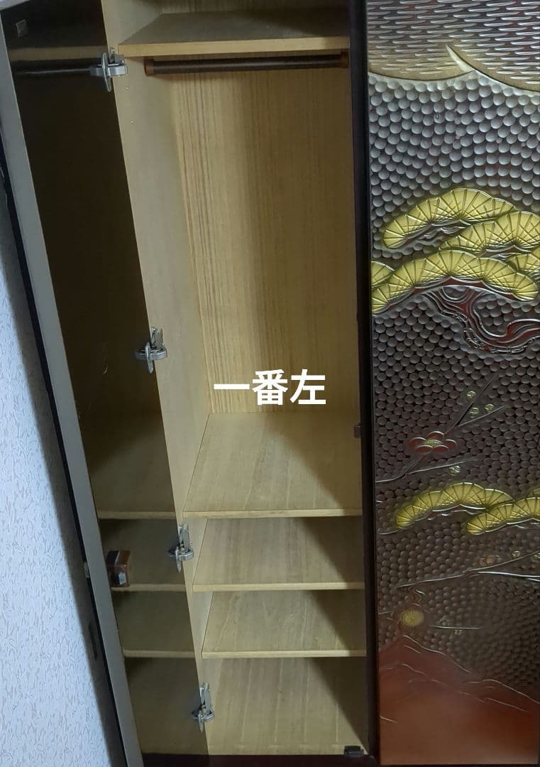 特注 一点もの　佐藤昌月 作　鎌倉彫 桐タンス 二竿一対 松竹梅文様　家紋入り