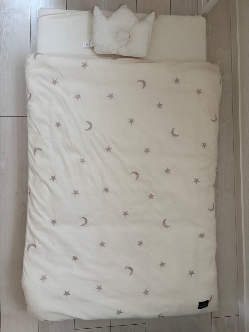 【直接引取希望】カトージホワイト木製ベビーベッド PUPPAPUPOお布団セット