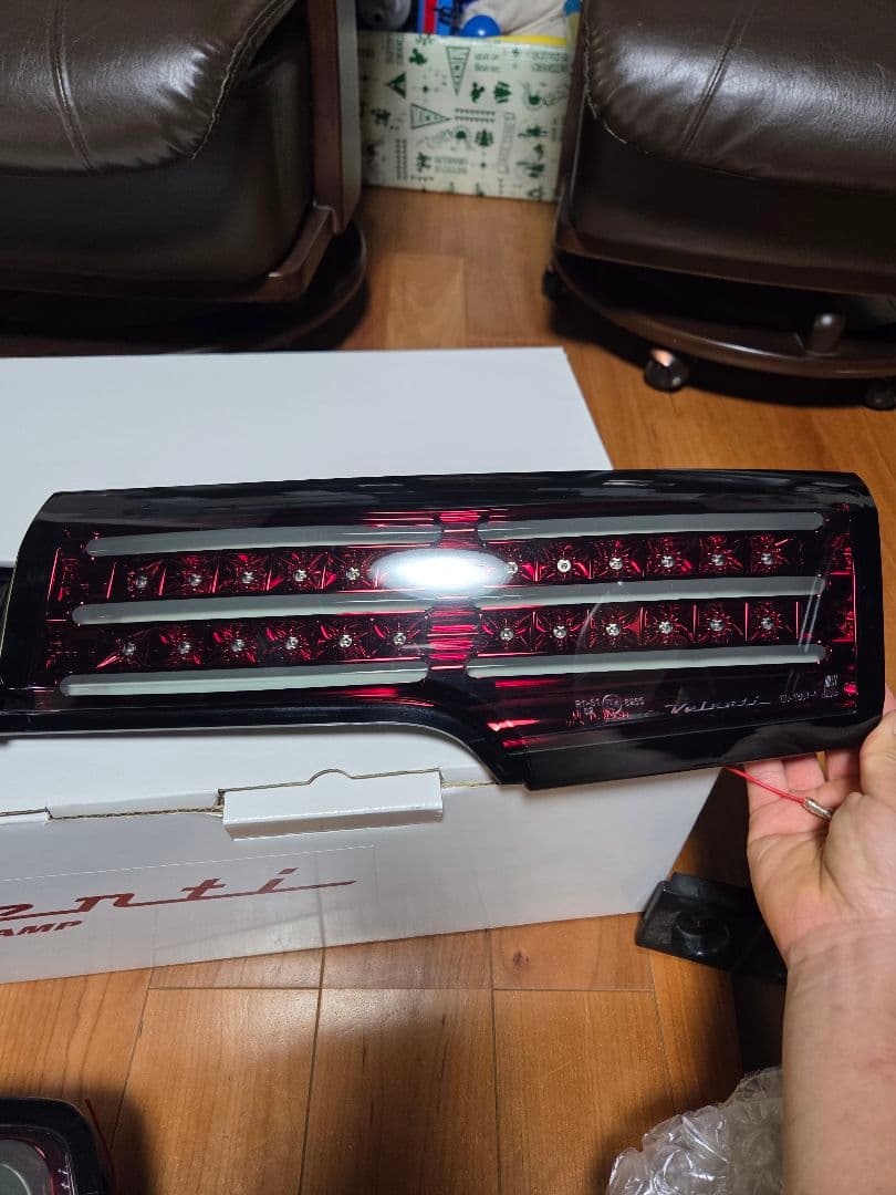 グ*ン様 Valenti ジュエルテールランプ フルセット E52える